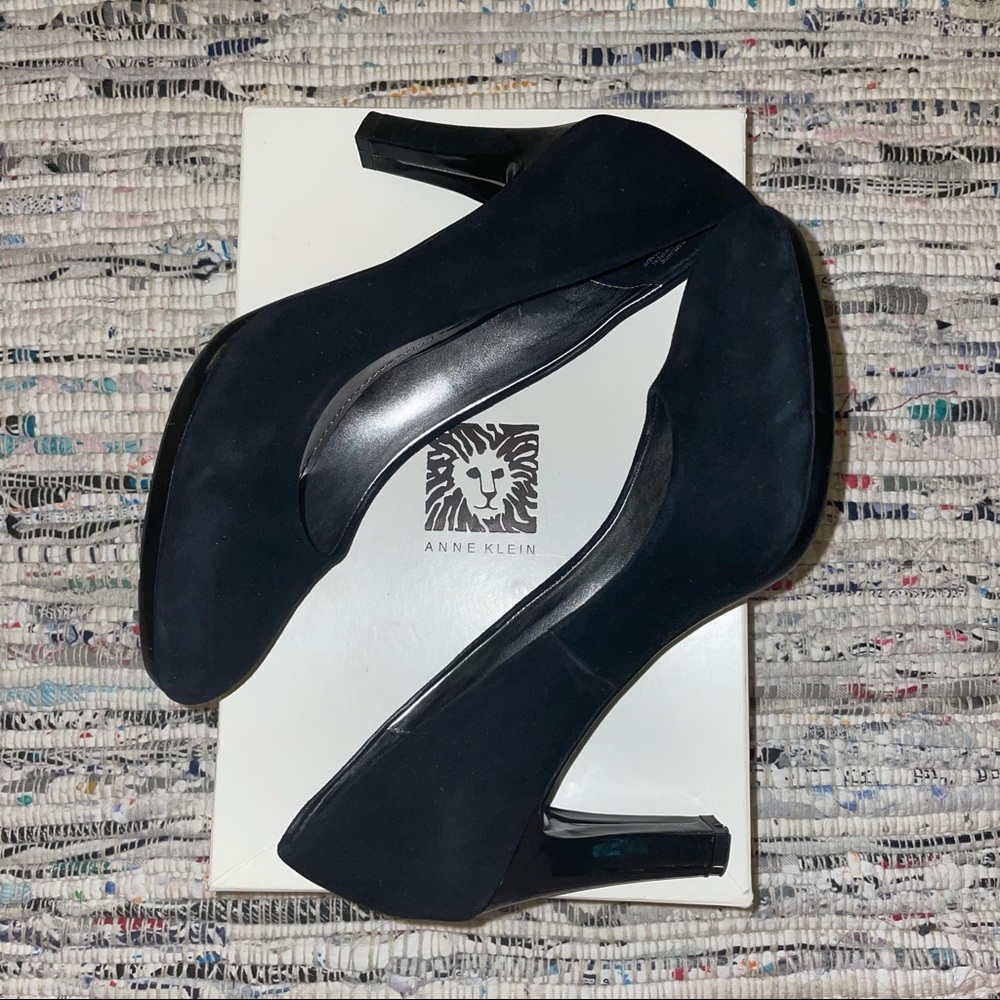 Anne Klein Black Suede Pumps
